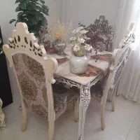 مبلمان سلطنتی سالم و تمیز با نهارخوری چهار نفره