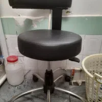 اینه کنسول و صندلی|آرایشگاه و سالن‌های زیبایی|چهاردانگه (تهران), |دیوار