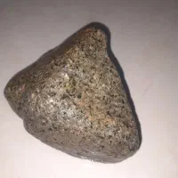 سنگ مشکوک به شهاب .