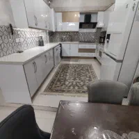 85 متر ، دو خواب ، 100 متر حیاط اختصاصی ، مخابرات