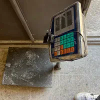 باسکول ۳۰۰کیلویی توزین مشابه نو