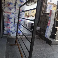 قفسه پلاستیک و سفره