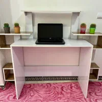 میز تحریر و مطالعه مدرن