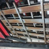 تخت یک نفره فلزی در حد نو
