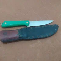 چاقوی تیز و خوش دست با غلاف چرم و باقیمت مناسب|کوهنوردی و کمپینگ|آزادشهر, |دیوار