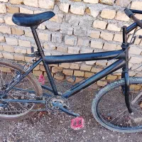 یک عدد دو چرخه ۲۴ مشکی دندی