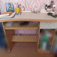 میز تحریر سالم تمیز