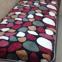 تخت خواب یک نفره با عسلی|تخت و سرویس خواب|شیراز, فرهنگ شهر|دیوار
