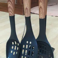 چرخ گوشت و وسایل اشپزخانه نو و در حد نو|ظروف پختوپز|شاهینشهر, فردوسی|دیوار