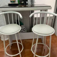 میز کانتر به همراه دو صندلی