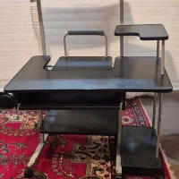 میز کامپیوتر کامل MDFبا پایه فلزی چرخ دار