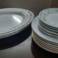 بشقاب و دیس پلو خوری