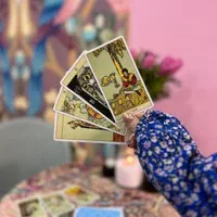 فال قهوه تاروت چای شمع تراپی