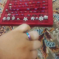 انگشتر نگین دار