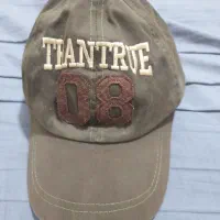 ۱ عددکلاه پسرانه و۱ عدد سایه بان هردو باهم ۱۵۰