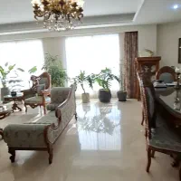 ۱۳۰ متر آپارتمان بهترین لوکیشن