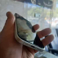 گوشی ایفون۱۶