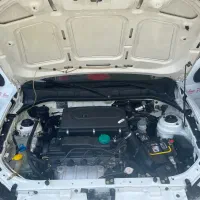 کوییک ار سفید -قرمز مدل ۹۹