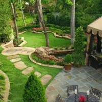 اجرای محوطهسازی و احداث فضای سبز با طراحی حرفهای|خدمات باغبانی و درختکاری|رشت, بلوار گیلان|دیوار