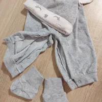 سرهمی indigo به همراه کلاه و پاپوش برای یک سال|کفش و لباس بچه|رشت, گلباغ نماز|دیوار