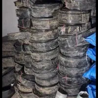 مقداری لوله نخی