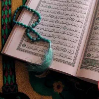 4 تا قرآن خوانده شده کامل برای ختم اموات