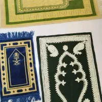 ۳ عدد سجاده فرشی و مخمل