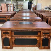 تولید و عرضه میز اداری، منشی مدیریت فروشگاه دانیال