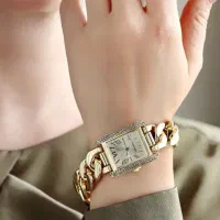 ساعت کارتیر مربع زنانه رنگ بندی متنوع ژاپن|ساعت|اصفهان, قلعه طبره|دیوار