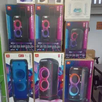 JBL320