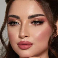 جذب مدل میکاپ شنیون