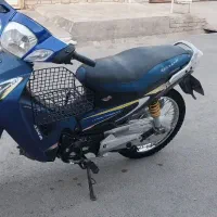موتور سیکلت لاکی