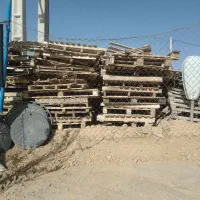 فروش تعدای پالت چوبی