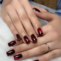 *تخفیف ویژه کاشت ناخن بمناسبت عید *