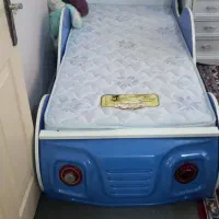 تخت پسرانه مدل ماشین با چراغ خواب