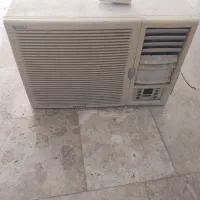 کولر گازی پشت پنجره
