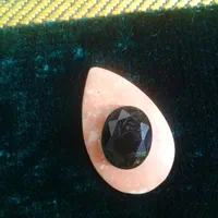 جواهر دمانتوئید درشت سبز سیر
