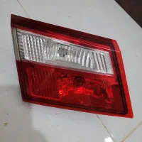 چراغ خطر عقب رنو سفران- نصب روی صندوق سمت راننده