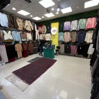 فروشنده خانم