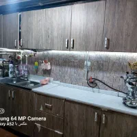 کابینت جنس خوب و فرش دوازده متری