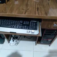 میز کامپیوتر تمیز نونو