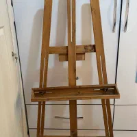 میزه نور و سه پایه نقاشی