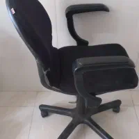 صندلی اداری سالم