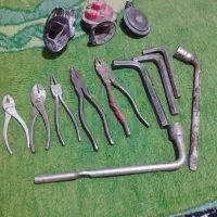 ابزار وانبر دست