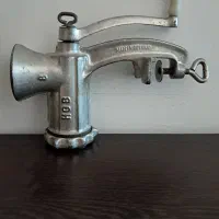 ** چرخ گوشت دستی در حد نو با قیمت استثنایی**