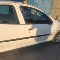 ۲۰۶صندوقدار سفیدمدل۸۸|خودرو سواری و وانت|یزد, |دیوار