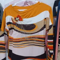 پوشاک|لباس|درمیان, |دیوار