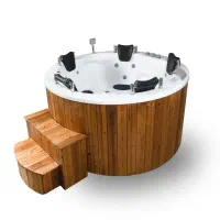 جکوزی ۵ نفره با طراحی مدرن و عملکرد قدرتمند