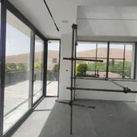 درب وپنجره دوجداره upvc آلومینیوم توری ترمالبریک