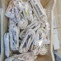 هندزفری j5 سفید میکروفن دار|لوازم جانبی موبایل و تبلت|اصفهان, شاهزید|دیوار